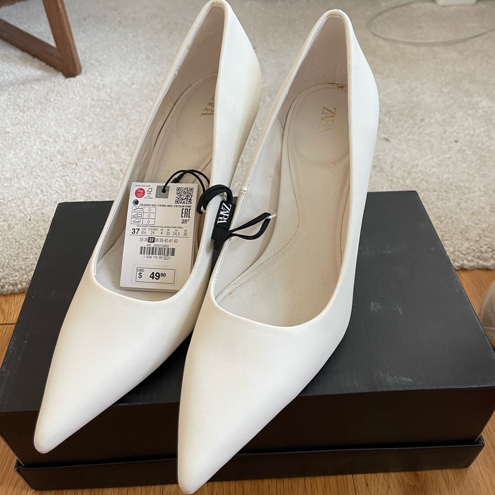 Zara Cream High Heel Pumps NWOT